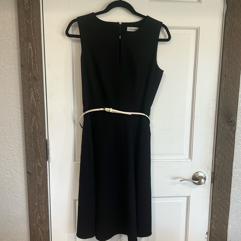 Calvin Klein Black sleeveless size 6 belted dress